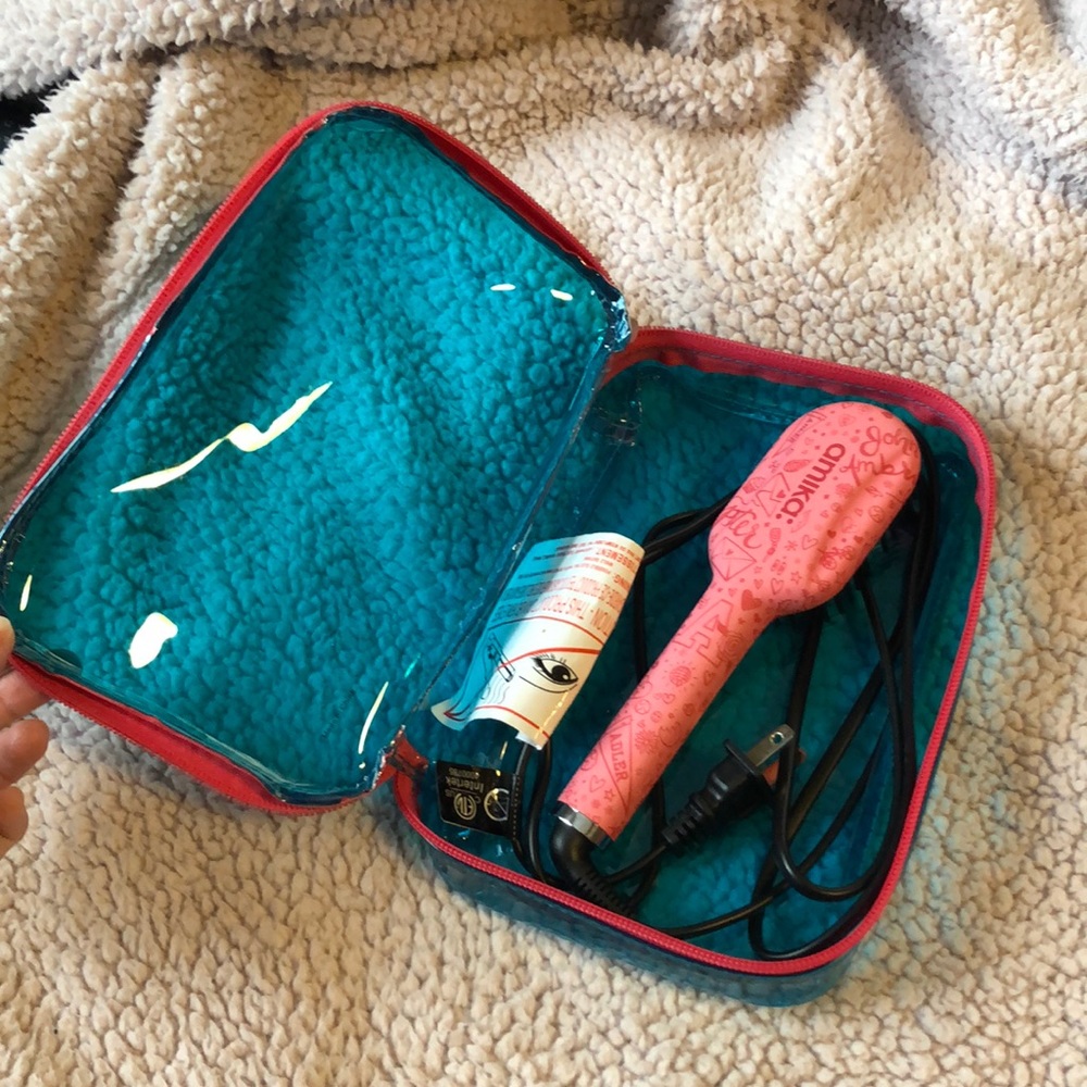 Mini Hair Straightening Brush